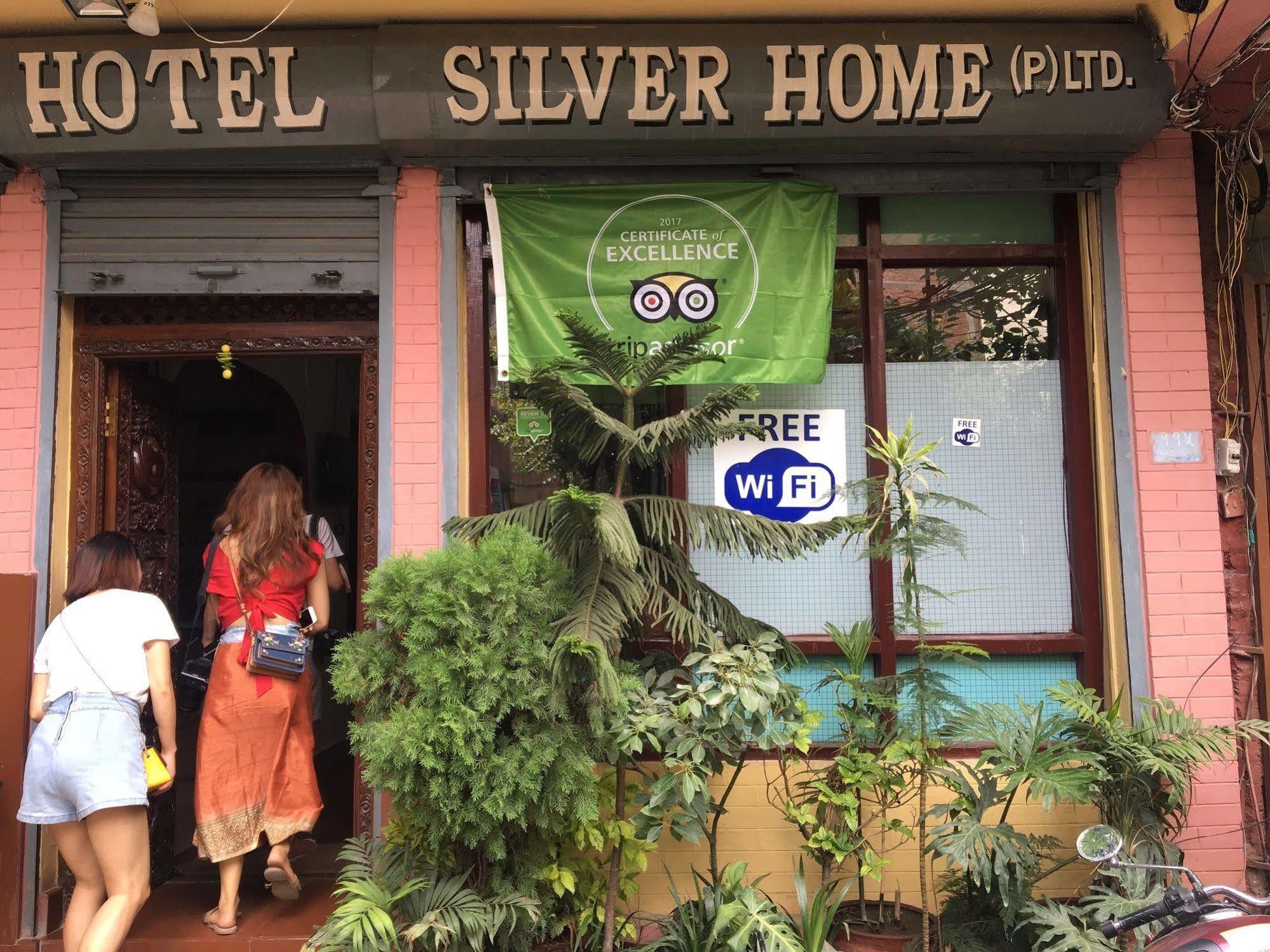 Hotel Silver Home Katmandú Exterior foto